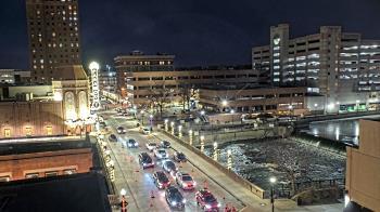 Weather camera view of City of Aurora IL.