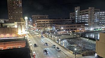 Weather camera view of City of Aurora IL.