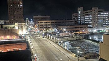 Weather camera view of City of Aurora IL.