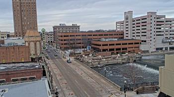 Weather camera view of City of Aurora IL.