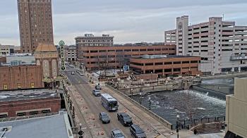 Weather camera view of City of Aurora IL.