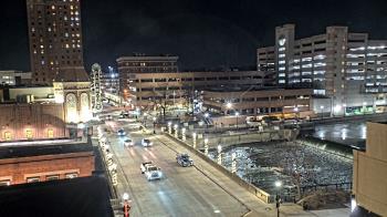 Weather camera view of City of Aurora IL.