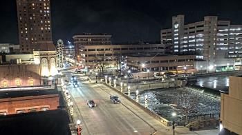 Weather camera view of City of Aurora IL.