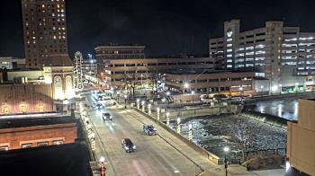 Weather camera view of City of Aurora IL.