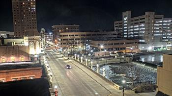 Weather camera view of City of Aurora IL.