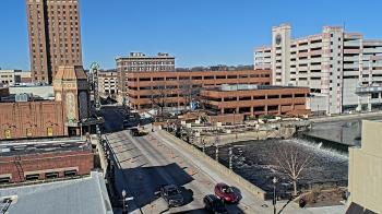 Weather camera view of City of Aurora IL.