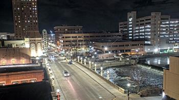 Weather camera view of City of Aurora IL.
