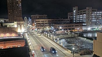 Weather camera view of City of Aurora IL.
