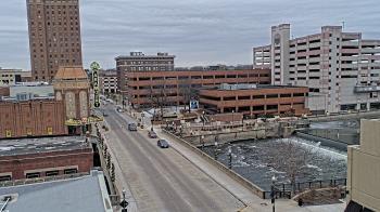 Weather camera view of City of Aurora IL.