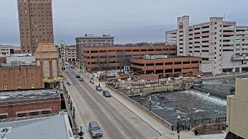 Weather camera view of City of Aurora IL.