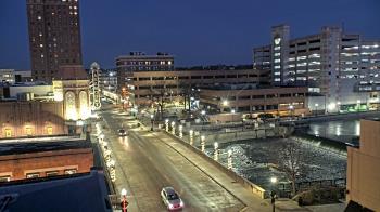 Weather camera view of City of Aurora IL.