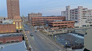 Weather camera view of City of Aurora IL.