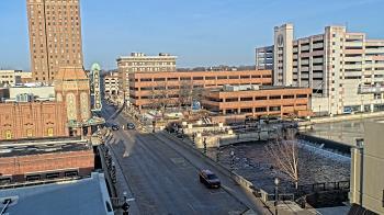 Weather camera view of City of Aurora IL.