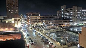 Weather camera view of City of Aurora IL.