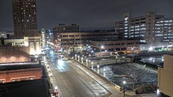 Weather camera view of City of Aurora IL.