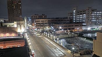 Weather camera view of City of Aurora IL.