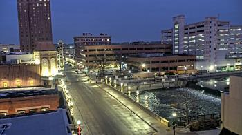 Weather camera view of City of Aurora IL.