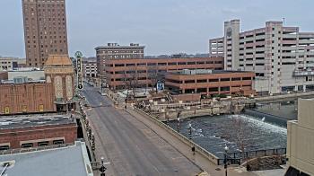 Weather camera view of City of Aurora IL.
