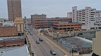 Weather camera view of City of Aurora IL.