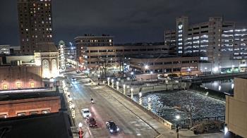 Weather camera view of City of Aurora IL.