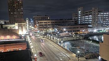 Weather camera view of City of Aurora IL.