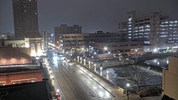 Weather camera view of City of Aurora IL.