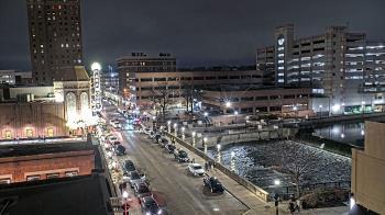 Weather camera view of City of Aurora IL.