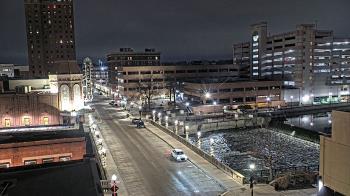 Weather camera view of City of Aurora IL.