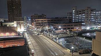 Weather camera view of City of Aurora IL.