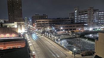 Weather camera view of City of Aurora IL.