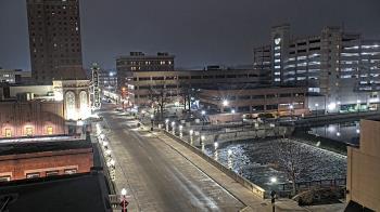 Weather camera view of City of Aurora IL.