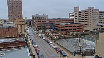 Weather camera view of City of Aurora IL.