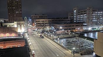 Weather camera view of City of Aurora IL.