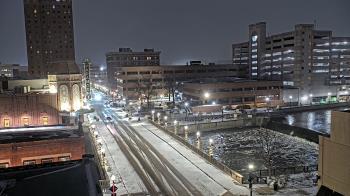Weather camera view of City of Aurora IL.