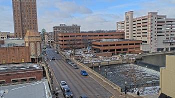 Weather camera view of City of Aurora IL.