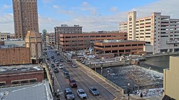 Weather camera view of City of Aurora IL.