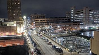 Weather camera view of City of Aurora IL.