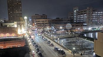 Weather camera view of City of Aurora IL.