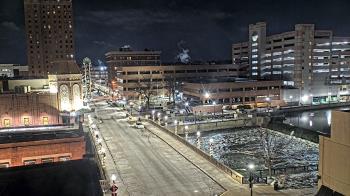 Weather camera view of City of Aurora IL.