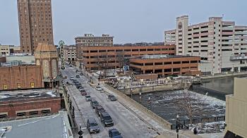 Weather camera view of City of Aurora IL.