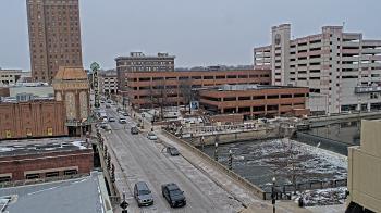 Weather camera view of City of Aurora IL.