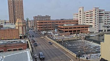 Weather camera view of City of Aurora IL.