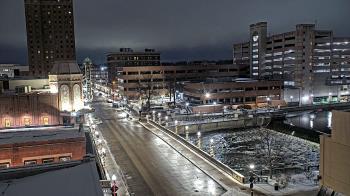 Weather camera view of City of Aurora IL.