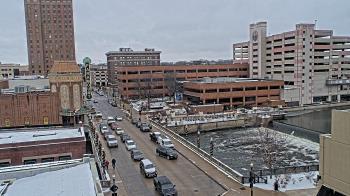 Weather camera view of City of Aurora IL.