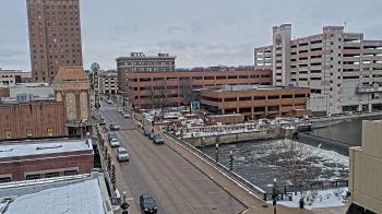 Weather camera view of City of Aurora IL.