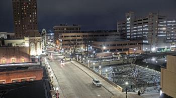 Weather camera view of City of Aurora IL.