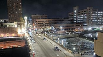 Weather camera view of City of Aurora IL.