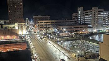 Weather camera view of City of Aurora IL.