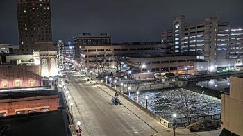 Weather camera view of City of Aurora IL.