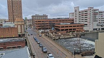 Weather camera view of City of Aurora IL.